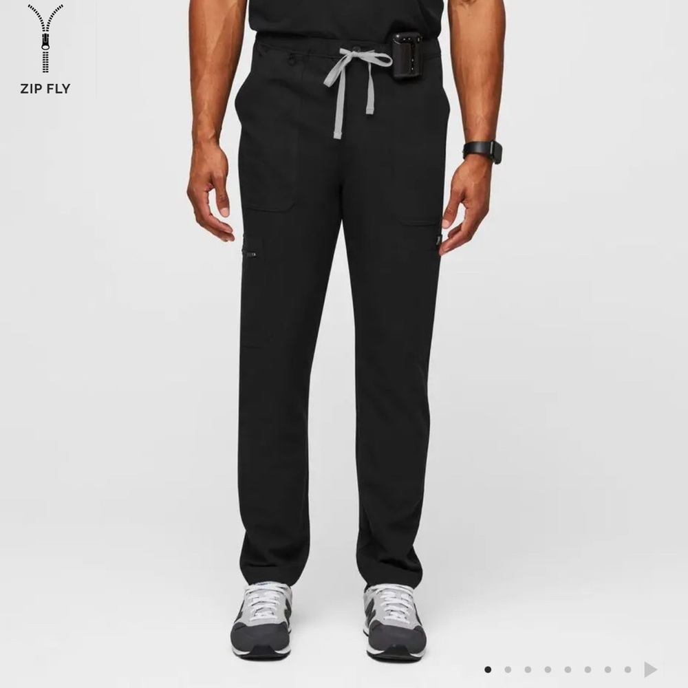 Figs Men's Black Cargo Pants
